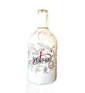 Bottiglia di Vermut Ambrato Si, ingrediente chiave per Spritz originale Bottiglia di Vermut Ambrato Si, ingrediente chiave per Spritz originale